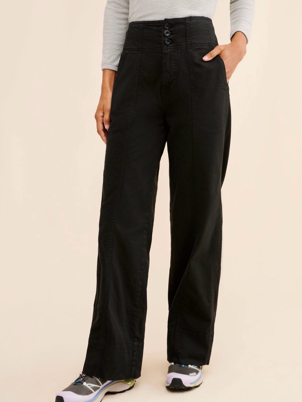 Anthropologie Pilcro “The Seamed Flare Pants” in Black Plus Size